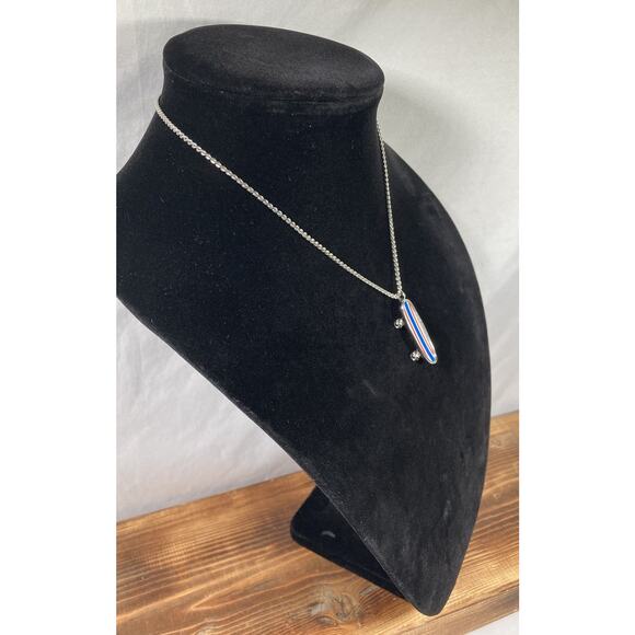 Vintage 1979 Avon Silver Skateboard Pendant Chain Necklace 16.5” - Picture 3 of 10